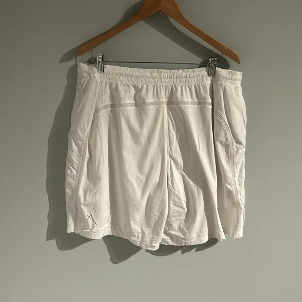 Lululemon T.H.E. Short‎ 9